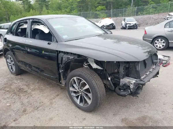 WA1GAAFYXP2068698 2023 AUDI Q5 - Image 1