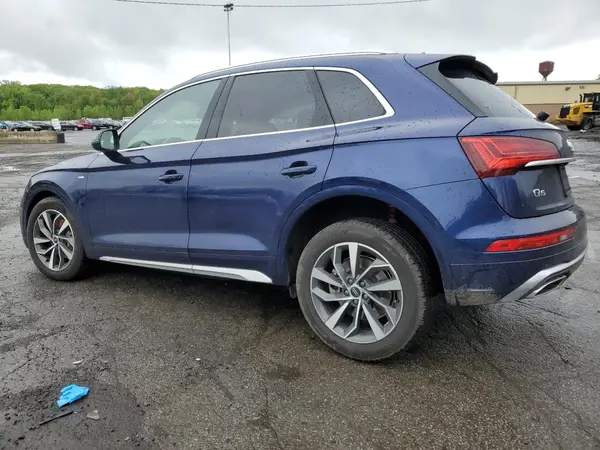 WA1GAAFYXP2157574 2023 AUDI Q5 - Image 2