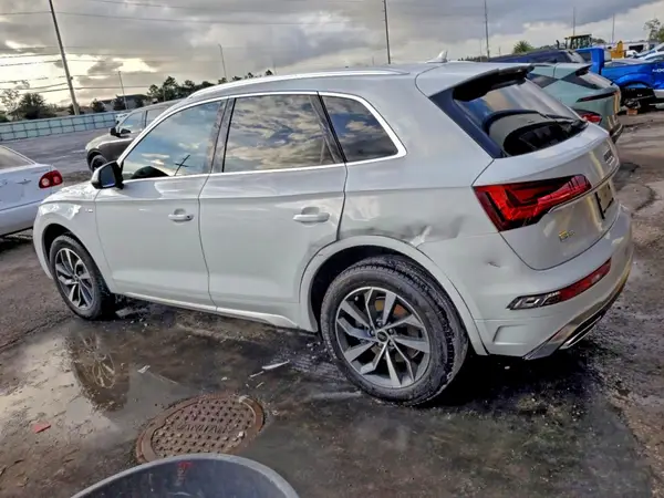 WA1GAAFYXP2160099 2023 AUDI Q5 - Image 2