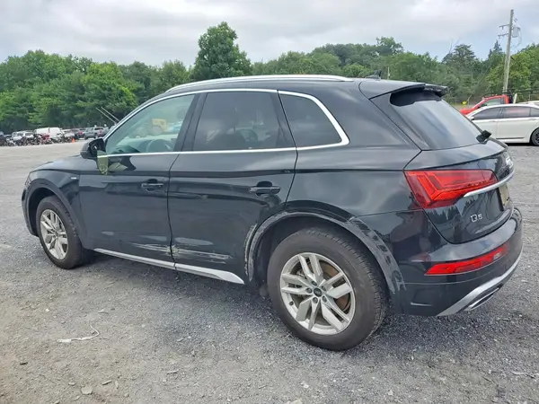 WA1GABFY1N2001233 2022 AUDI Q5 - Image 2