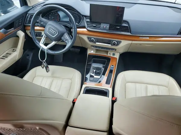 WA1GABFY1N2001233 2022 AUDI Q5 - Image 8