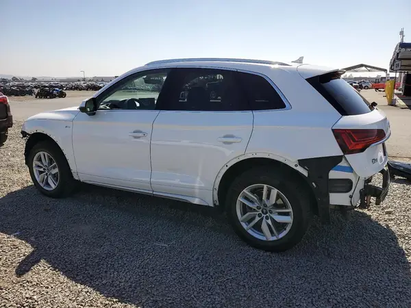 WA1GABFY4N2003784 2022 AUDI Q5 - Image 2