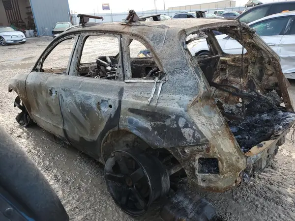 WA1L2AFP0HA003174 2017 AUDI Q5 - Image 2