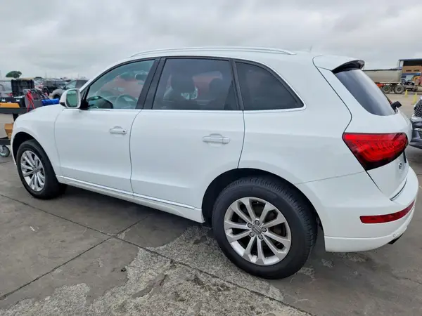 WA1L2AFP2GA143290 2016 AUDI Q5 - Image 2