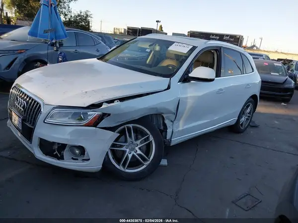 WA1L2AFP2HA040405 2017 AUDI Q5 - Image 2