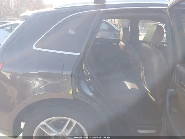 WA1L2AFP4HA045220 2017 AUDI Q5 - Image 8