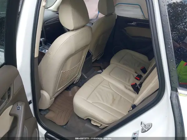 WA1L2AFP7HA090717 2017 AUDI Q5 - Image 8