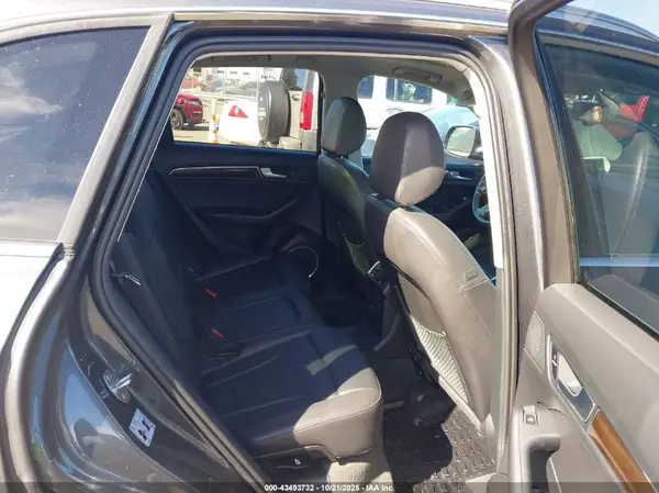 WA1L2AFPXHA025781 2017 AUDI Q5 - Image 8