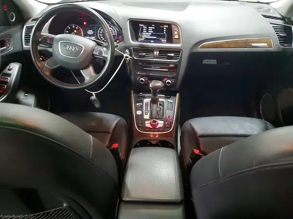 WA1L2AFPXHA044637 2017 AUDI Q5 - Image 8
