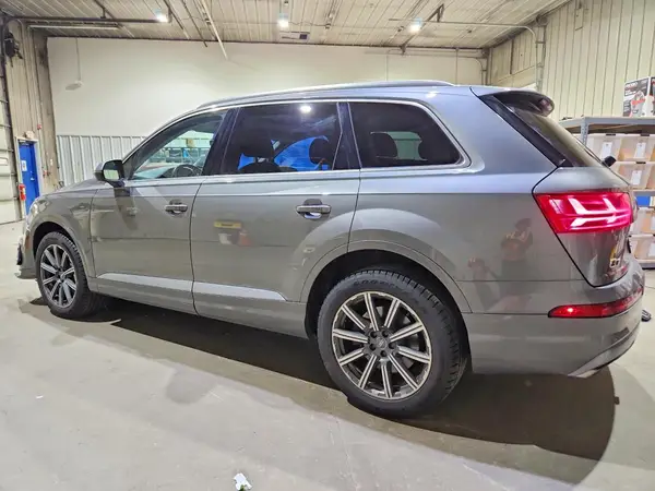 WA1LAAF70HD000079 2017 AUDI Q7 - Image 2