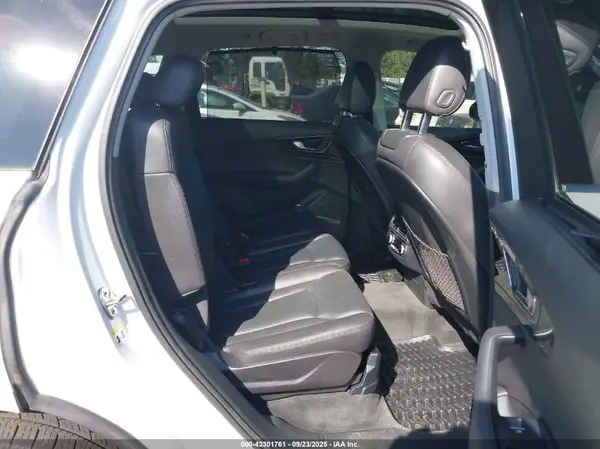 WA1LAAF70HD002155 2017 AUDI Q7 - Image 8