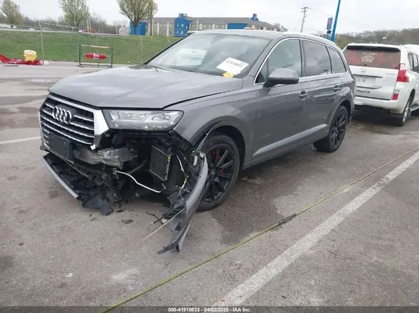 WA1LAAF70HD004911 2017 AUDI Q7 - Image 2
