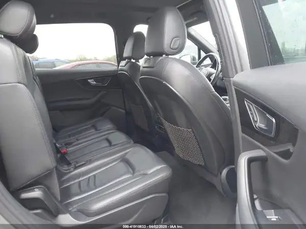 WA1LAAF70HD004911 2017 AUDI Q7 - Image 8
