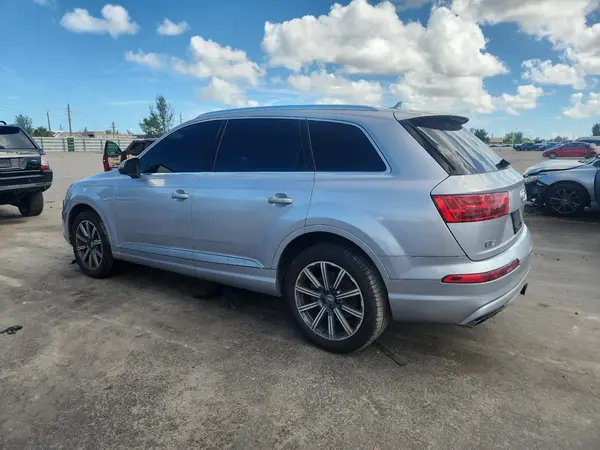 WA1LAAF70HD005038 2017 AUDI Q7 - Image 2
