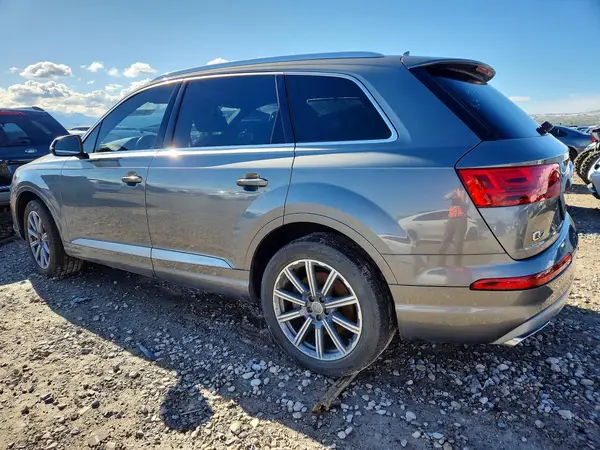 WA1LAAF70HD007324 2017 AUDI Q7 - Image 2