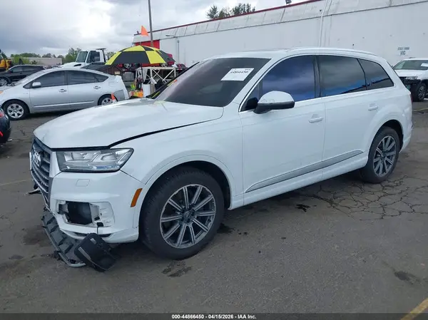 WA1LAAF70HD009090 2017 AUDI Q7 - Image 2