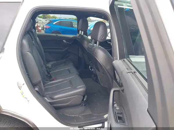 WA1LAAF70HD009090 2017 AUDI Q7 - Image 8