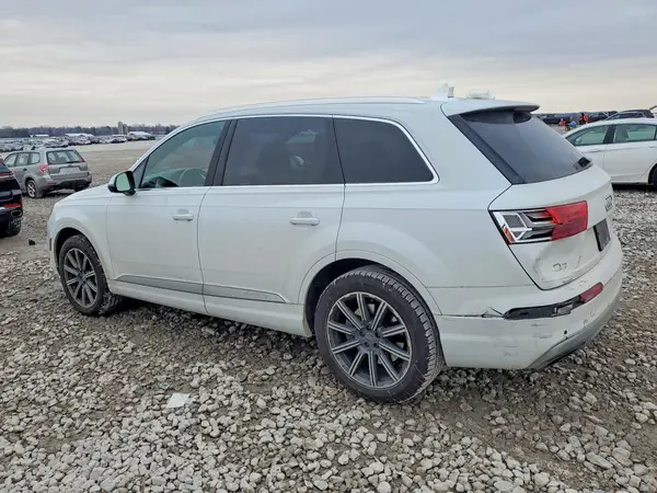 WA1LAAF70HD012684 2017 AUDI Q7 - Image 2