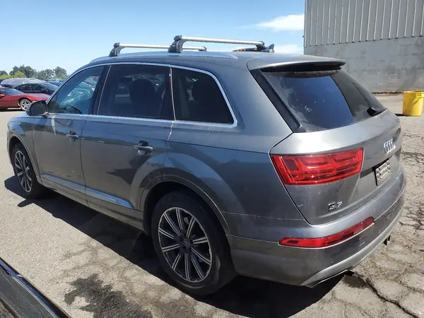 WA1LAAF70HD014774 2017 AUDI Q7 - Image 2