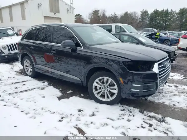 WA1LAAF70HD015245 2017 AUDI Q7 - Image 1