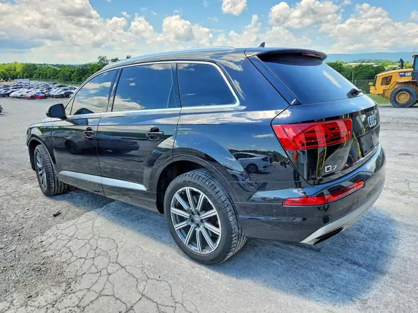 WA1LAAF70HD016881 2017 AUDI Q7 - Image 2