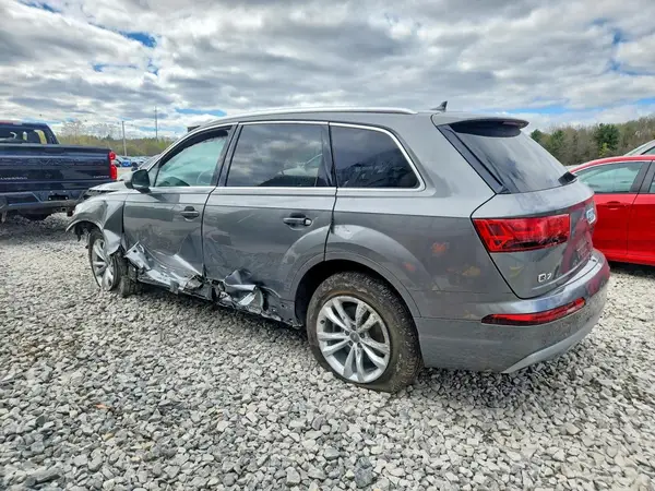 WA1LAAF70HD019277 2017 AUDI Q7 - Image 2