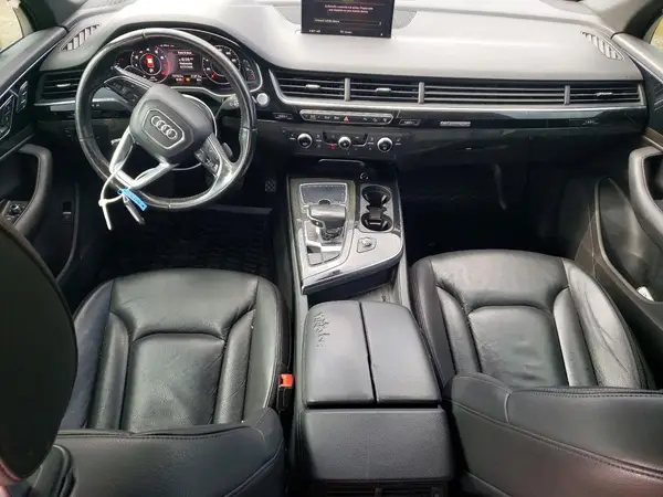 WA1LAAF70HD020851 2017 AUDI Q7 - Image 8