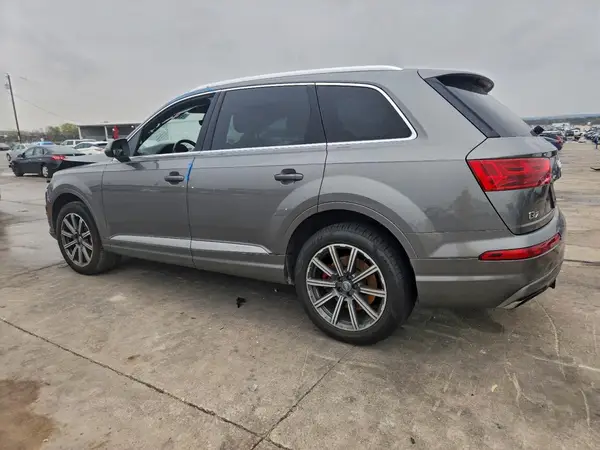 WA1LAAF70HD021272 2017 AUDI Q7 - Image 2