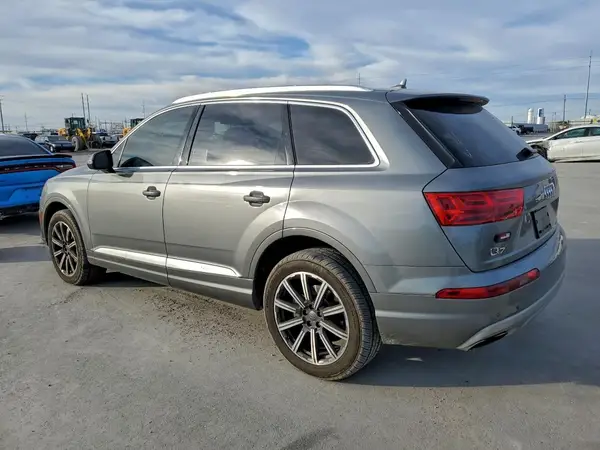 WA1LAAF70HD022910 2017 AUDI Q7 - Image 2