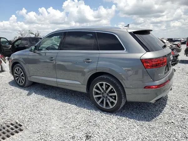 WA1LAAF70HD027119 2017 AUDI Q7 - Image 2