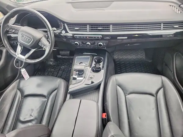 WA1LAAF70HD027167 2017 AUDI Q7 - Image 8