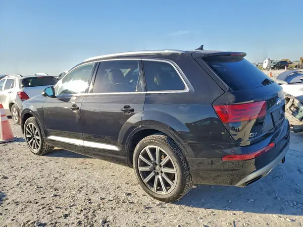 WA1LAAF70HD027654 2017 AUDI Q7 - Image 2