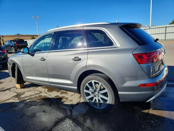 WA1LAAF70HD027962 2017 AUDI Q7 - Image 2