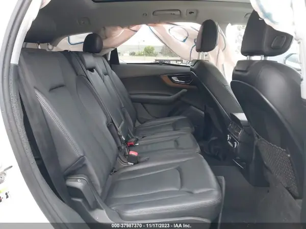 WA1LAAF70HD030635 2017 AUDI Q7 - Image 8