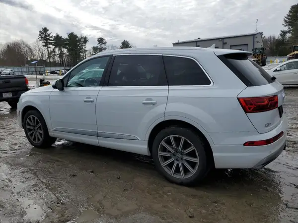 WA1LAAF70HD031557 2017 AUDI Q7 - Image 2