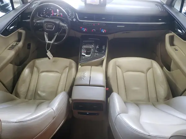 WA1LAAF70HD032563 2017 AUDI Q7 - Image 8