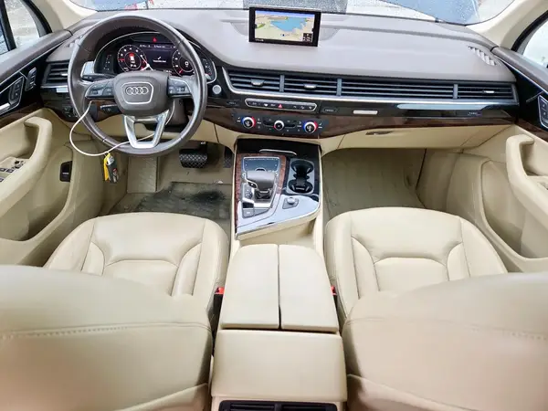WA1LAAF70HD033115 2017 AUDI Q7 - Image 8
