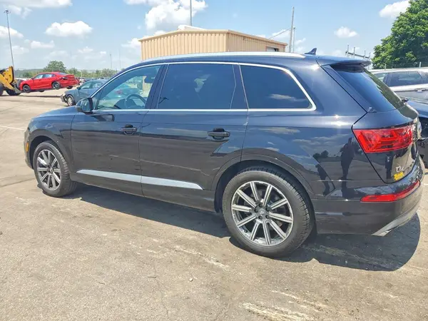 WA1LAAF70HD034703 2017 AUDI Q7 - Image 2