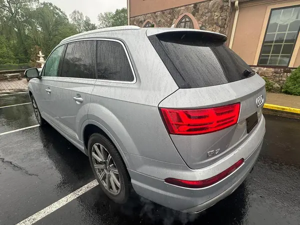 WA1LAAF70HD034782 2017 AUDI Q7 - Image 2