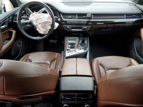 WA1LAAF70HD035429 2017 AUDI Q7 - Image 8