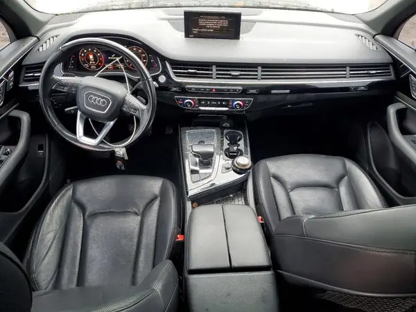 WA1LAAF70HD035561 2017 AUDI Q7 - Image 8
