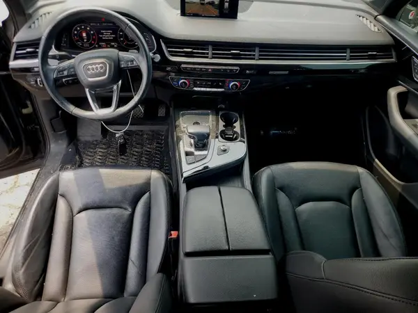 WA1LAAF70HD035995 2017 AUDI Q7 - Image 8