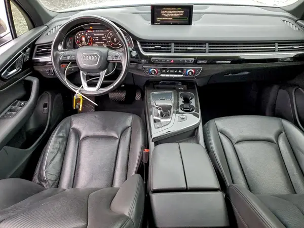 WA1LAAF70HD036967 2017 AUDI Q7 - Image 8