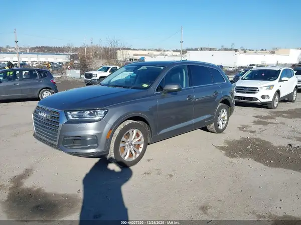WA1LAAF70HD046429 2017 AUDI Q7 - Image 2