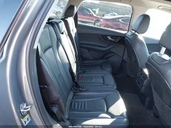 WA1LAAF70HD046429 2017 AUDI Q7 - Image 8