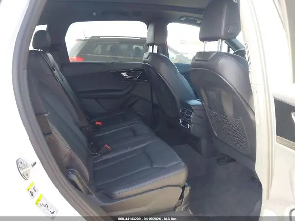 WA1LAAF70HD048391 2017 AUDI Q7 - Image 8