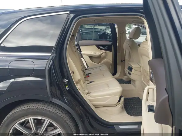 WA1LAAF70HD051985 2017 AUDI Q7 - Image 8