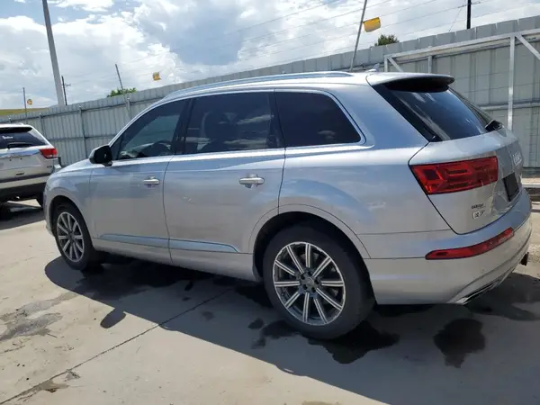 WA1LAAF70HD055535 2017 AUDI Q7 - Image 2
