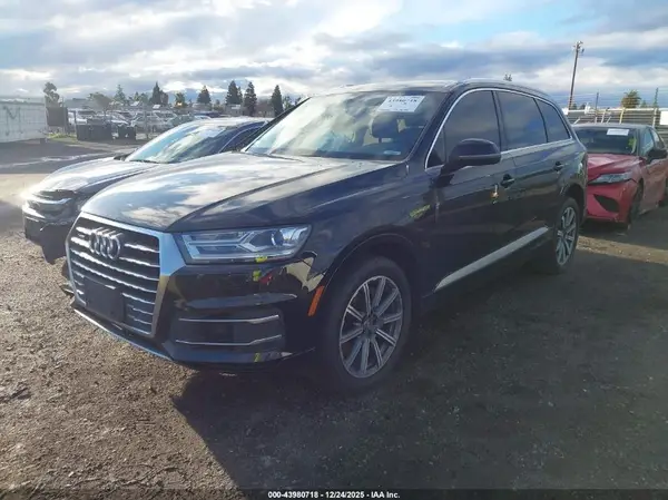 WA1LAAF70HD058600 2017 AUDI Q7 - Image 2