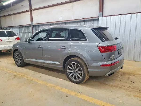 WA1LAAF70JD015686 2018 AUDI Q7 - Image 2